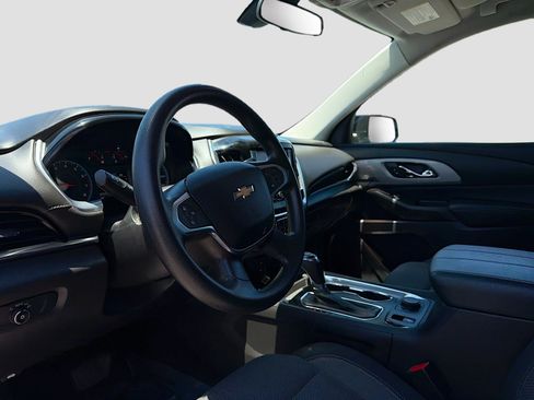 Used 2020 Chevrolet Traverse LS FWD image 7