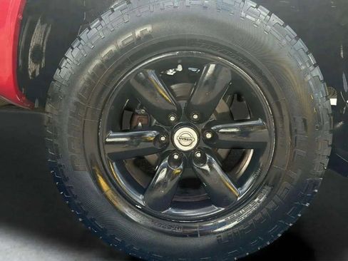 Used 2012 Nissan Titan SV w/ SV Value Truck Pkg image 39