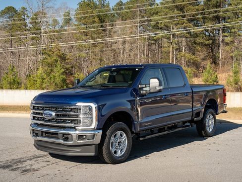 New 2026 Ford F250 XLT w/ XLT Premium Package image 3