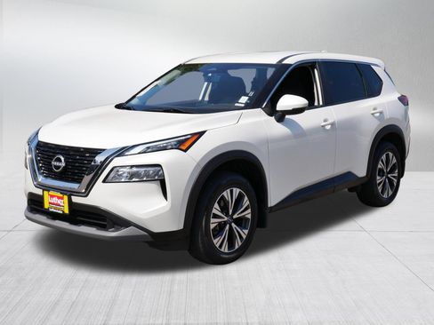 Used 2023 Nissan Rogue SV AWD/4WD image 3