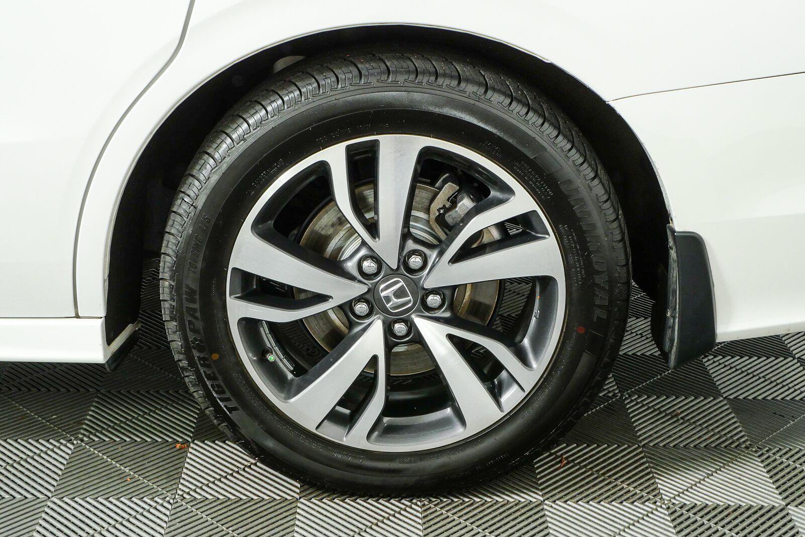 Used 2024 Honda Odyssey Touring image 40