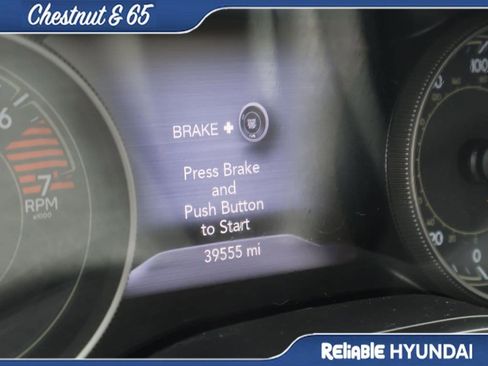Used 2023 Jeep Cherokee Altitude Lux w/ Lux Elite Package AWD/4WD image 24