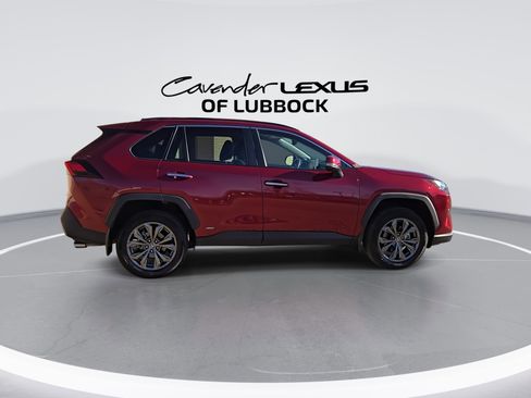 Used 2022 Toyota RAV4 Limited image 9