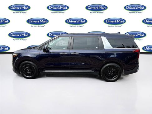 Used 2025 Kia Carnival FWD image 4