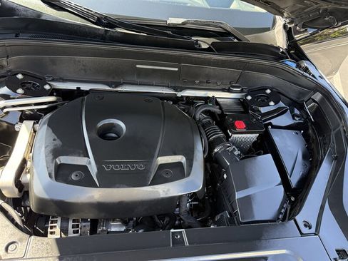 Used 2019 Volvo XC90 T6 Momentum w/ Advanced Package AWD/4WD image 31