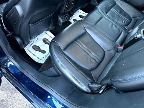 Used 2017 Lincoln MKZ Reserve w/ Climate Package image 9