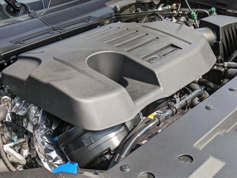 New 2025 Land Rover Defender 110 S image 19