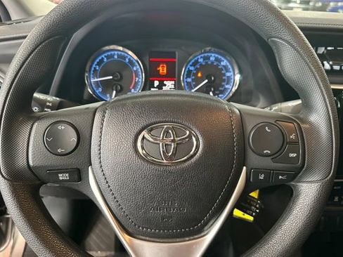 Used 2018 Toyota Corolla LE FWD image 25