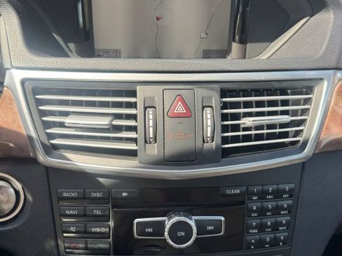 Used 2013 Mercedes-Benz E 350 Sedan image 30