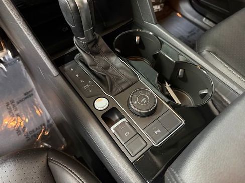 Used 2019 Volkswagen Atlas SEL R-Line image 18