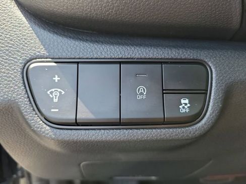 New 2026 Kia Seltos S FWD image 30
