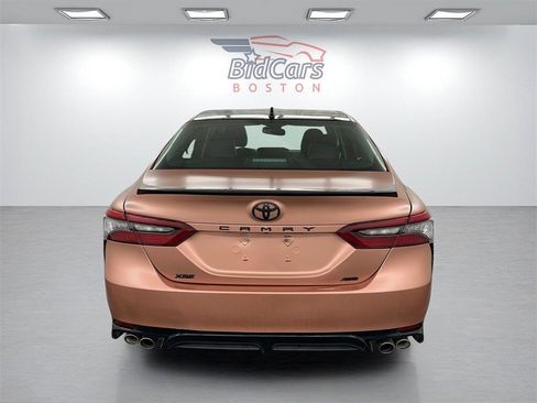 Used 2022 Toyota Camry XSE image 5