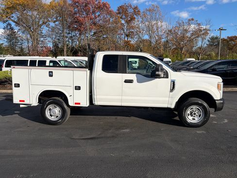 Used 2019 Ford F250 XL w/ Power Equipment Group image 6