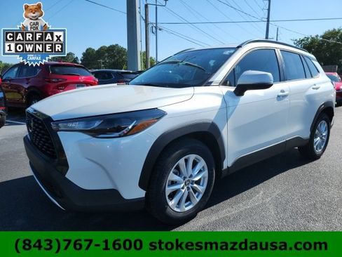 Used 2023 Toyota Corolla Cross LE w/ Moonroof Package FWD image 13
