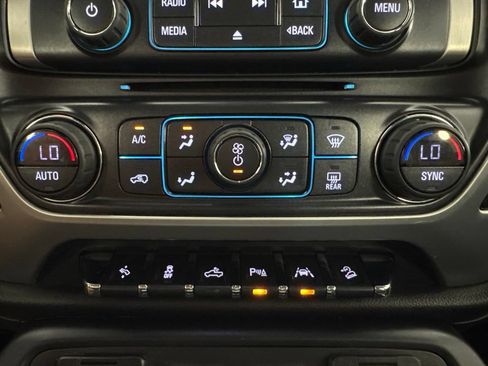 Used 2018 GMC Sierra 1500 SLT AWD/4WD image 31