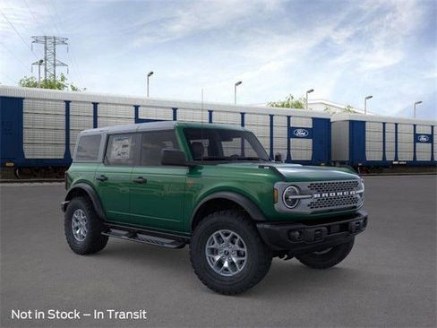 New 2025 Ford Bronco Badlands image 7