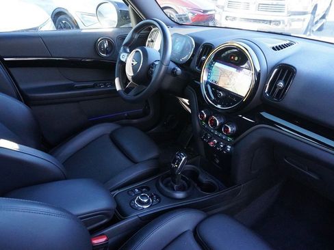 Used 2022 MINI Cooper Countryman S w/ Premium Package image 28