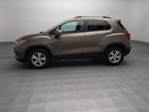Used 2022 Chevrolet Trax LT AWD/4WD image 2