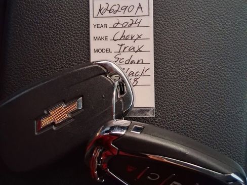 Used 2024 Chevrolet Trax ACTIV image 15