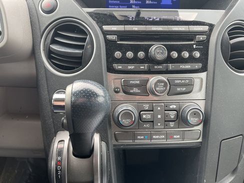 Used 2015 Honda Pilot LX image 18