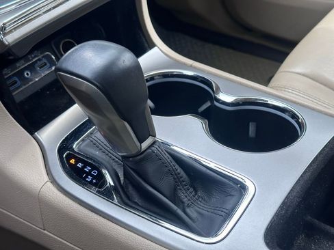 Used 2018 Jeep Grand Cherokee Limited image 36