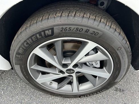 Used 2025 Genesis GV80 2.5T Advanced image 21