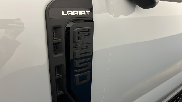 Used 2026 Ford F250 Lariat AWD/4WD image 37