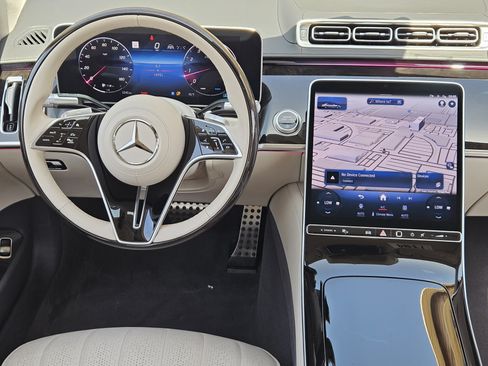 Used 2023 Mercedes-Benz S 500 4MATIC image 26