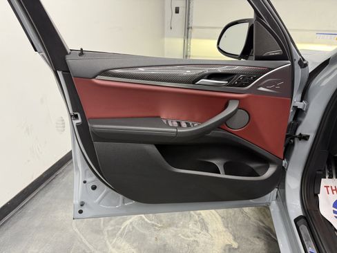 Used 2023 BMW X3 M40i image 11