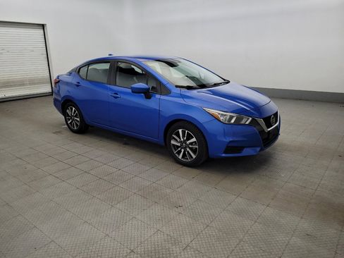 Used 2022 Nissan Versa SV FWD image 13