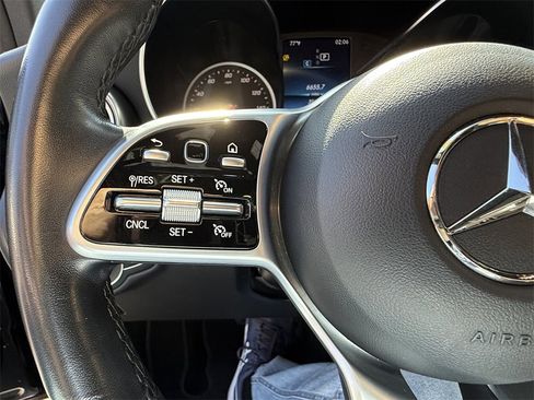 Certified 2022 Mercedes-Benz GLC 300 4MATIC image 22