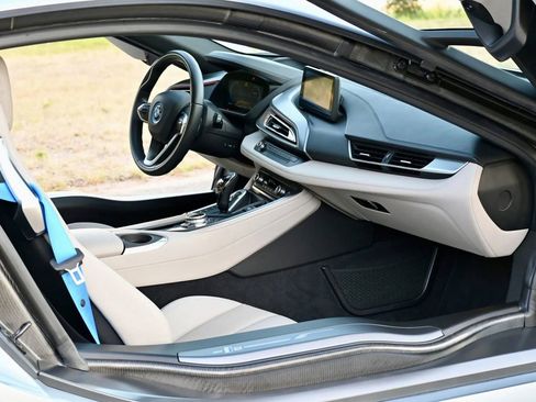 Used 2014 BMW i8 AWD/4WD image 29