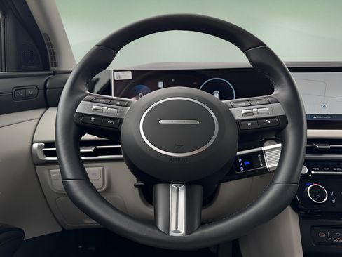 Certified 2025 Hyundai Tucson Limited FWD image 22