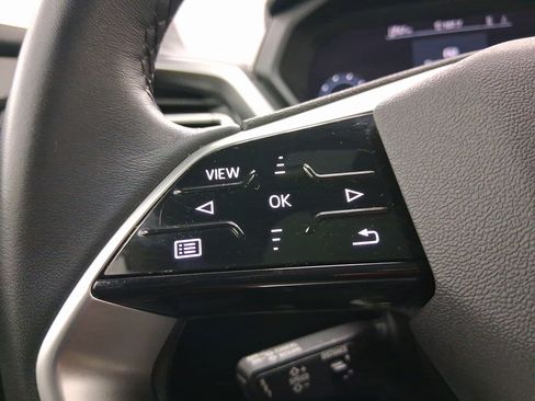 Used 2023 Audi Q4 e-tron Prestige image 15