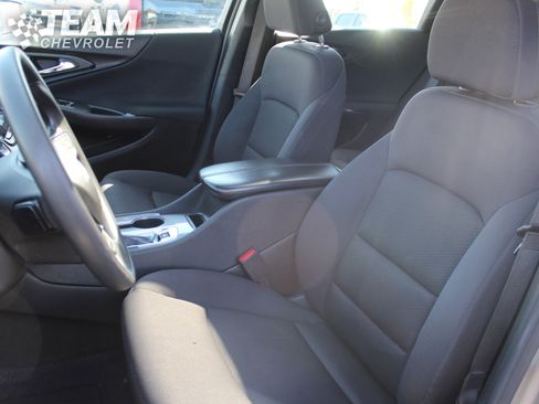 Used 2024 Chevrolet Malibu LT FWD image 11