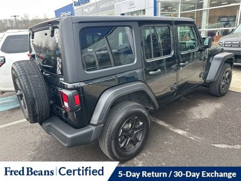 Used 2022 Jeep Wrangler Unlimited Sport image 12