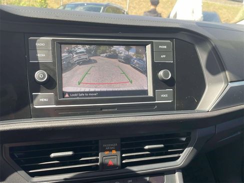 Used 2022 Volkswagen Jetta S image 27