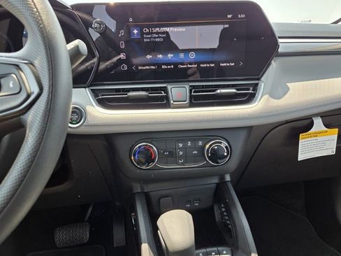 Used 2026 Chevrolet TrailBlazer LS w/ LS Confidence Package FWD image 19