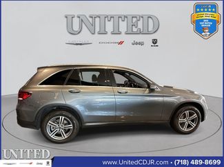 Used 2022 Mercedes-Benz GLC 300 4MATIC video 2