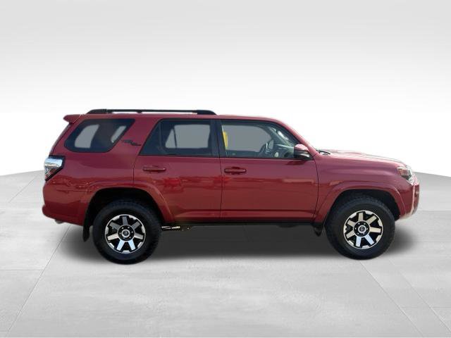 Used 2020 Toyota 4Runner TRD Off-Road AWD/4WD image 9