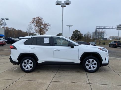 Used 2024 Toyota RAV4 LE image 12