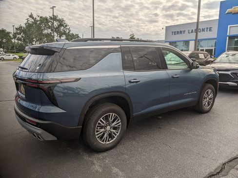 New 2026 Chevrolet Traverse LT w/ Driver Confidence Package image 8