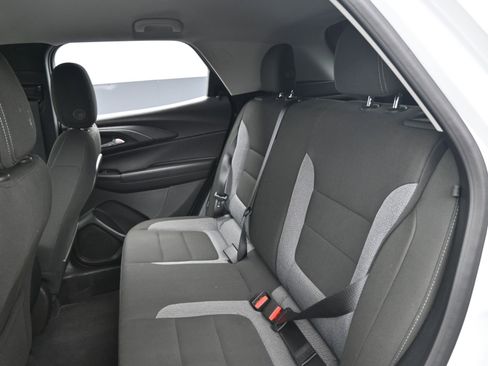 Used 2025 Chevrolet TrailBlazer LT image 11
