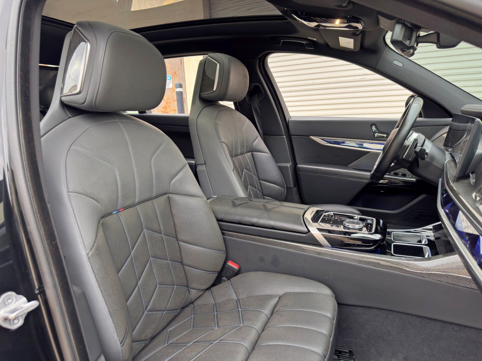 Used 2023 BMW 740i RWD image 50
