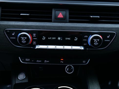 Used 2019 Audi A4 2.0T Premium image 29