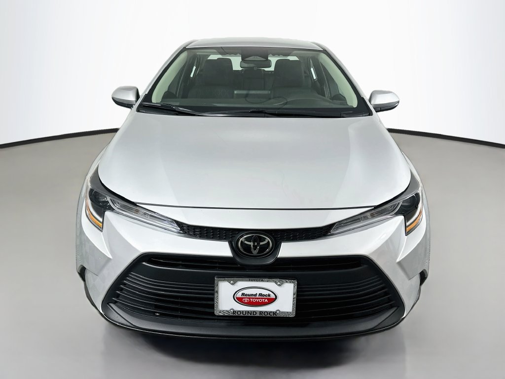 Certified 2025 Toyota Corolla LE FWD image 2