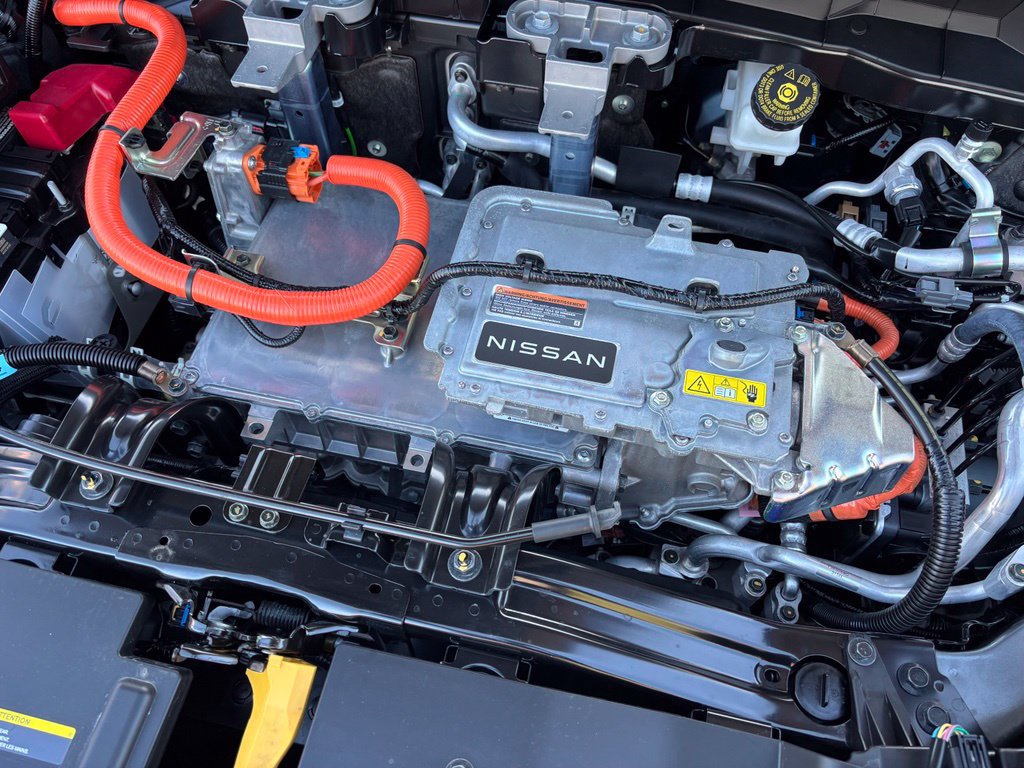 Certified 2023 Nissan Ariya FWD image 29