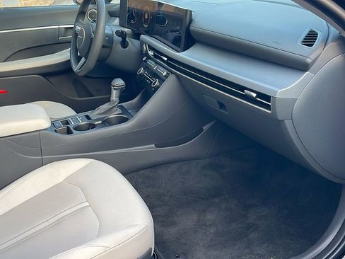 Certified 2025 Hyundai Sonata SE image 31