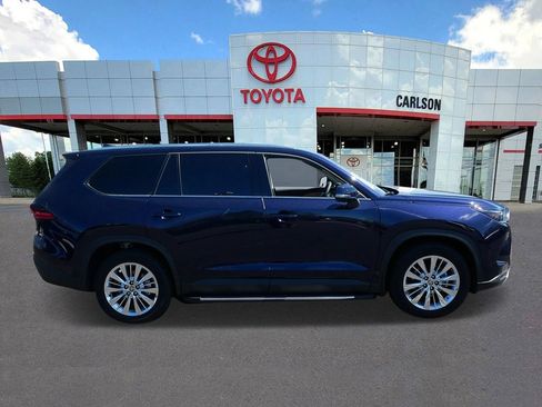 Certified 2025 Toyota Grand Highlander AWD image 4