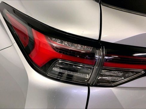 Used 2025 Mitsubishi Outlander SE image 27